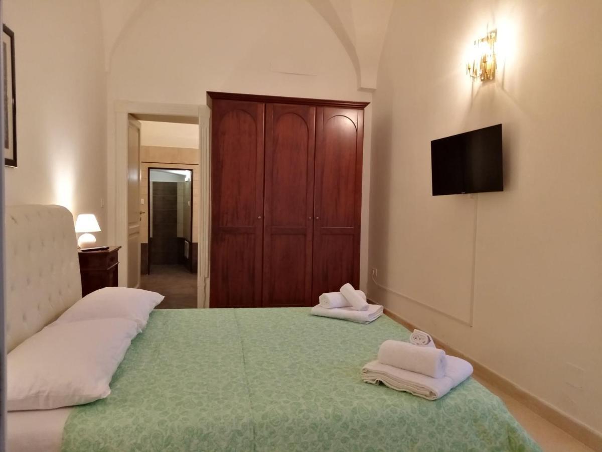 Dimora Storica Le Perle Bed and Breakfast Λέτσε Εξωτερικό φωτογραφία