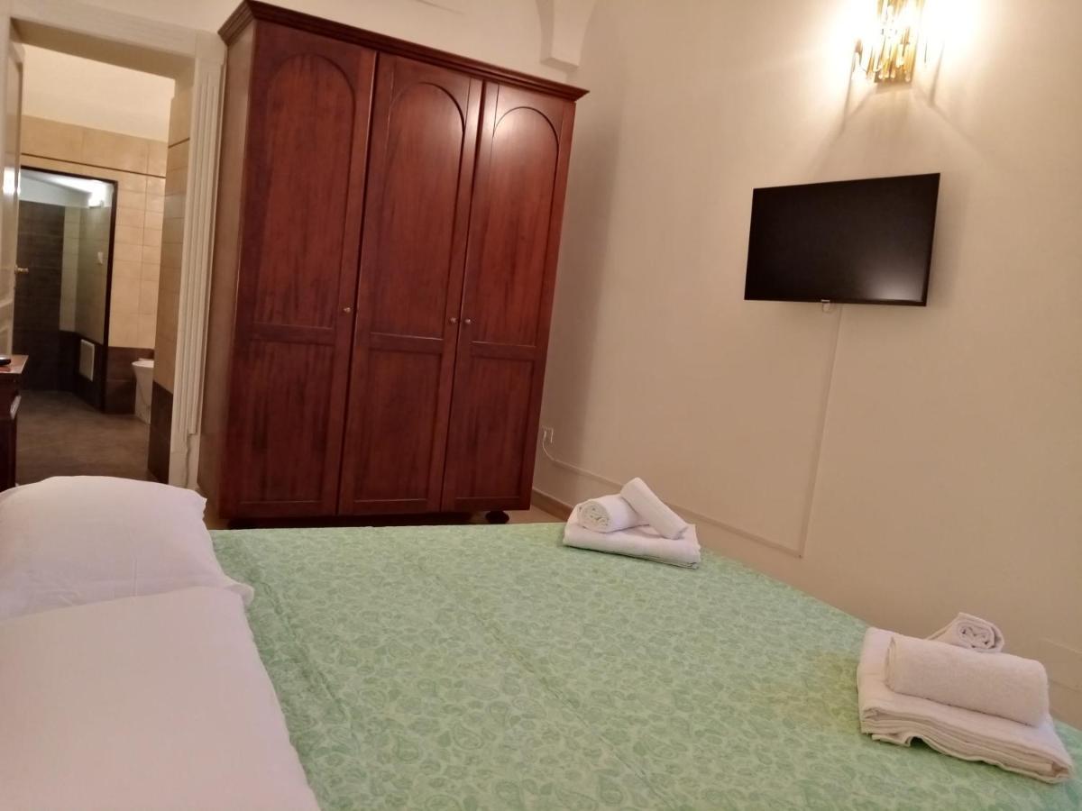 Dimora Storica Le Perle Bed and Breakfast Λέτσε Εξωτερικό φωτογραφία