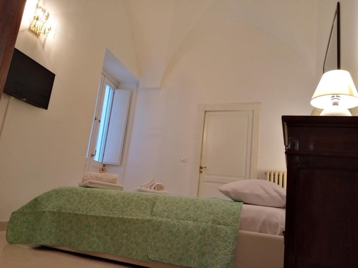 Dimora Storica Le Perle Bed and Breakfast Λέτσε Εξωτερικό φωτογραφία